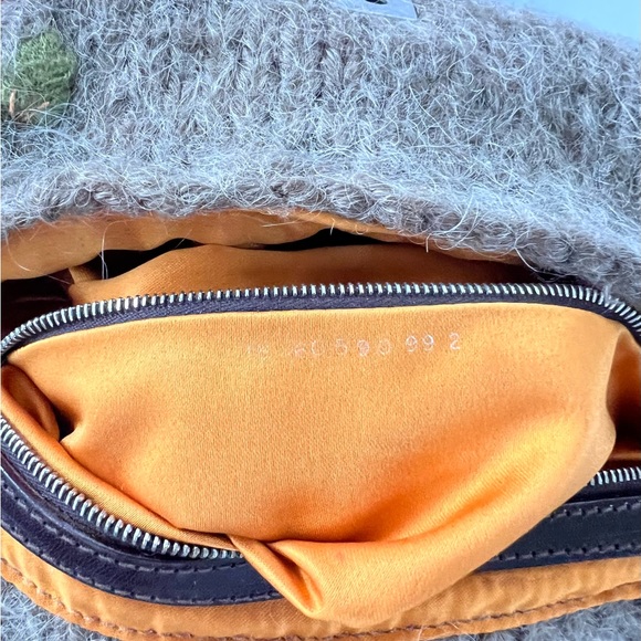 ✨SOLD✨ RARE Fendi Wool Cherry Blossom Baguette - Picture 13 of 13